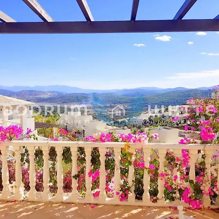 Bodrum Fcc 1 Bedroom Garden Holiday Homes A23 *